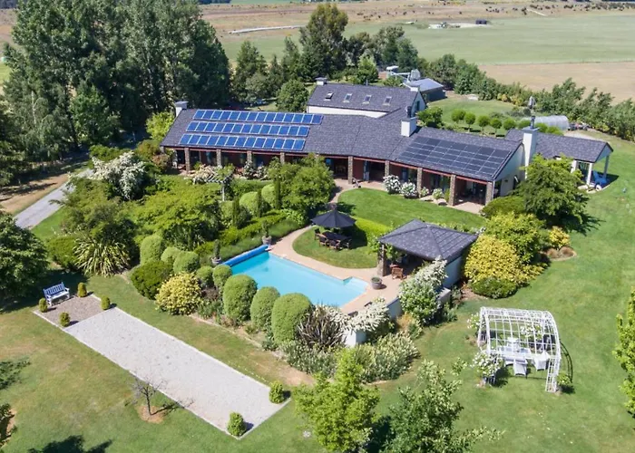 酸橙树山林小屋